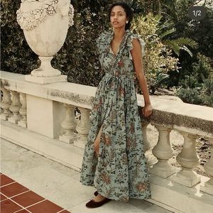 Doen Carnation Dress Size S , blue floral, like new (barely worn)